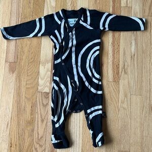 Nununu onesie